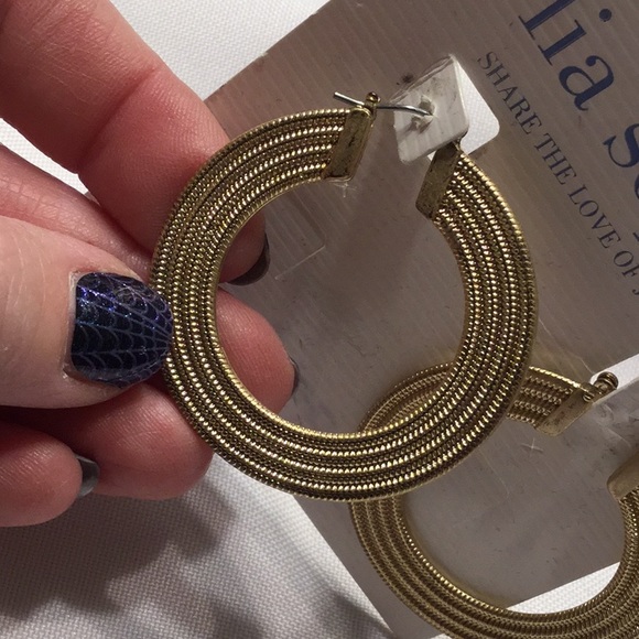 3/$30 Lia Sophia featured in Ophra magazine - Picture 2 of 2